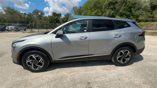 Used 2023 Kia Sportage LX image 5