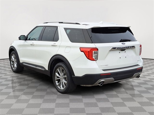 Certified 2022 Ford Explorer Limited w/ Equipment Group 301A image 3