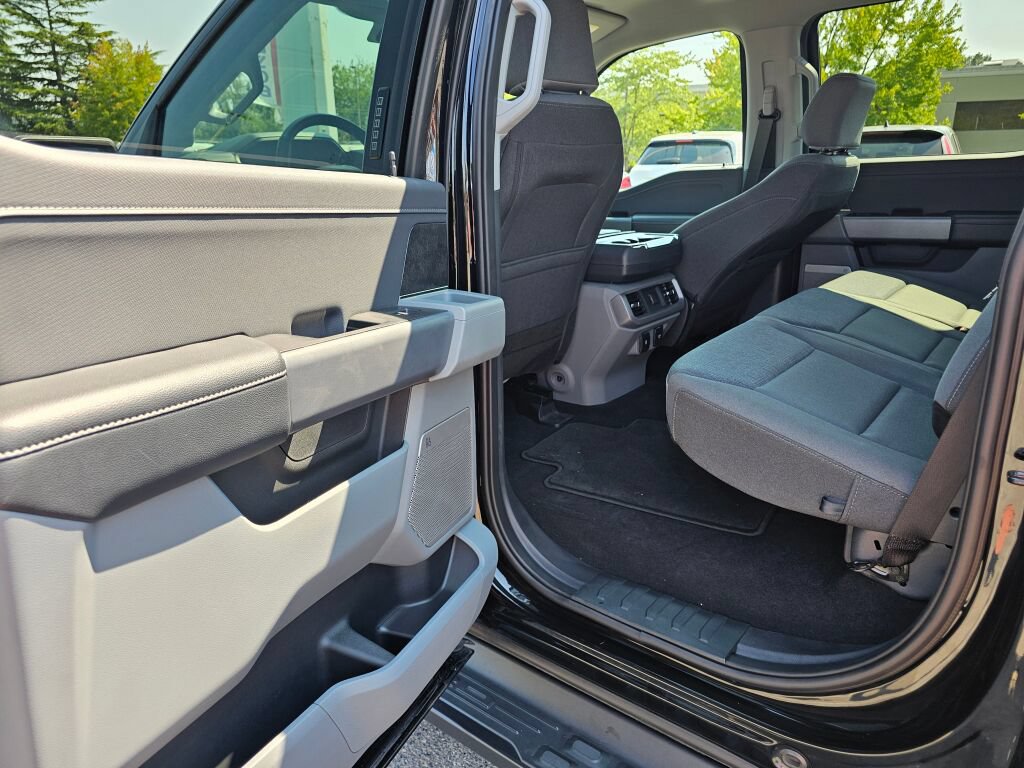 Certified 2024 Ford F150 Lightning Flash AWD/4WD image 17