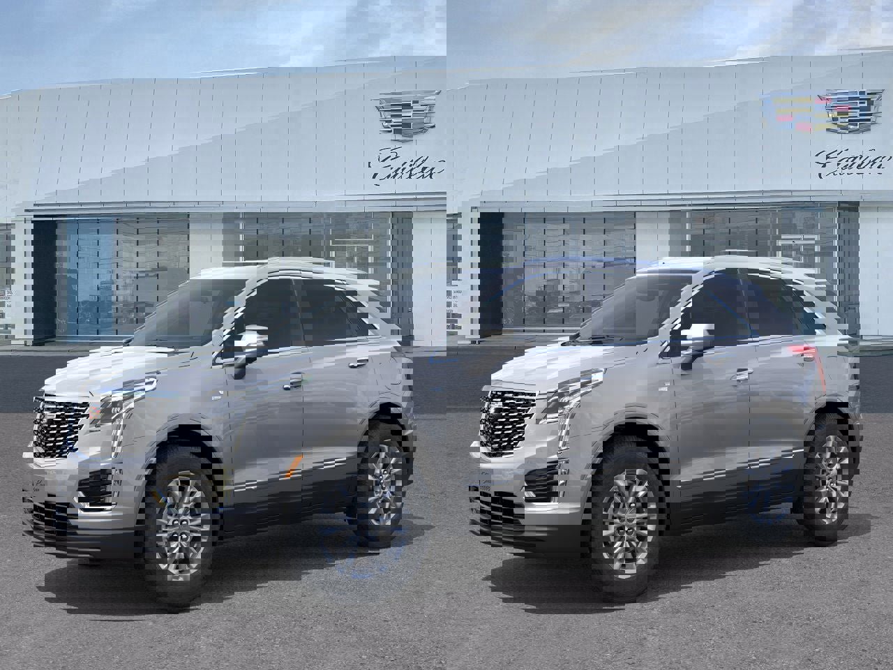 New 2026 Cadillac XT5 Luxury image 2