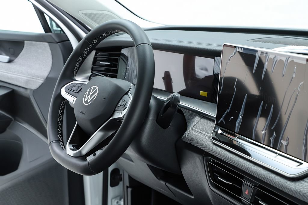 New 2026 Volkswagen Tiguan S image 34