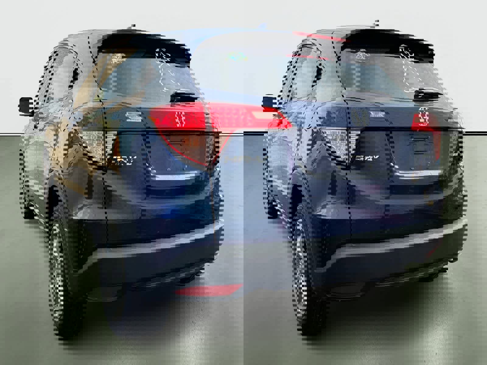 Used 2017 Honda HR-V LX image 3