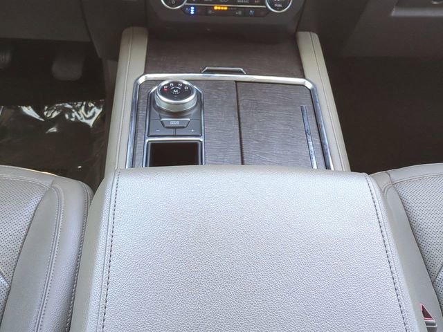 Used 2020 Ford Expedition Limited w/ Special Edition Package image 19