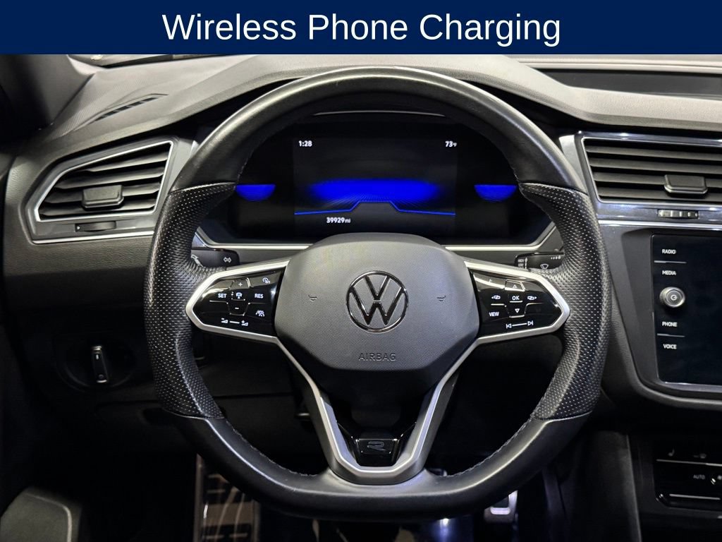 Used 2023 Volkswagen Tiguan SE R-Line FWD image 9