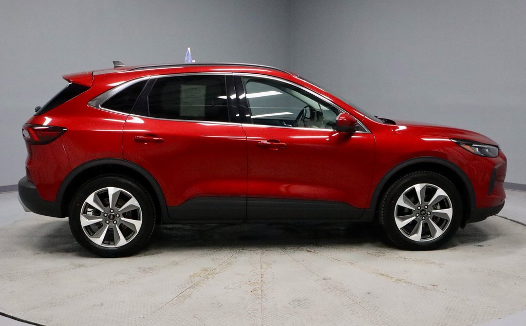 Used 2024 Ford Escape Platinum image 13