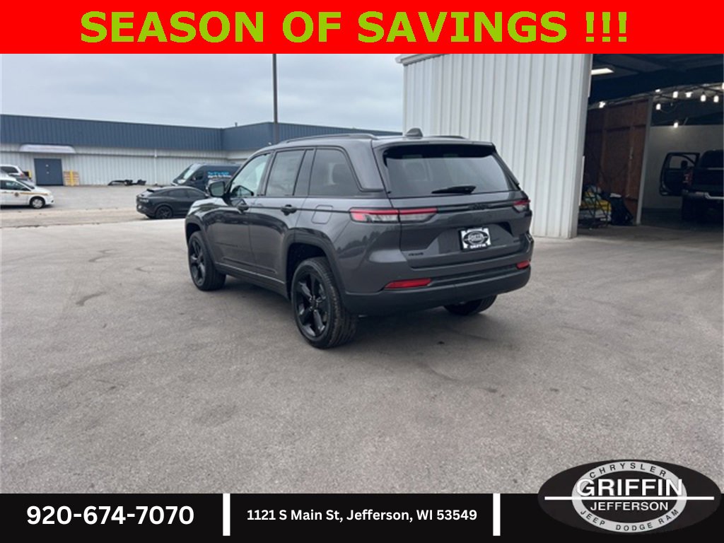 New 2025 Jeep Grand Cherokee Limited w/ Black Appearance Package image 10