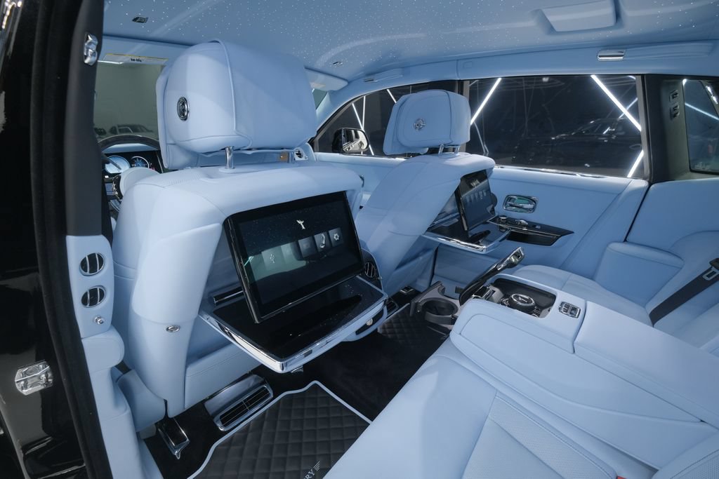 Used 2026 Rolls-Royce Phantom Sedan RWD image 64
