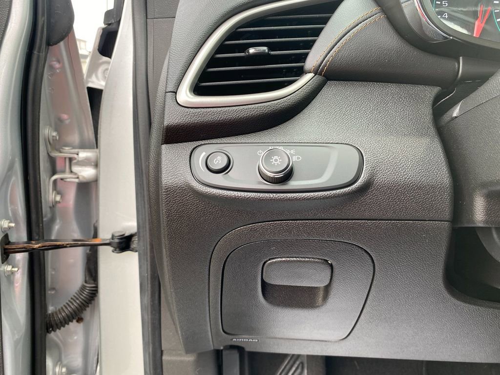 Used 2019 Chevrolet Trax LS image 14