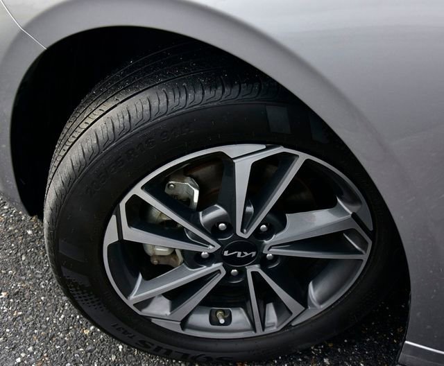 Certified 2023 Kia Forte LXS image 28