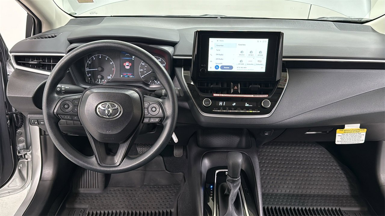 Certified 2025 Toyota Corolla LE image 9