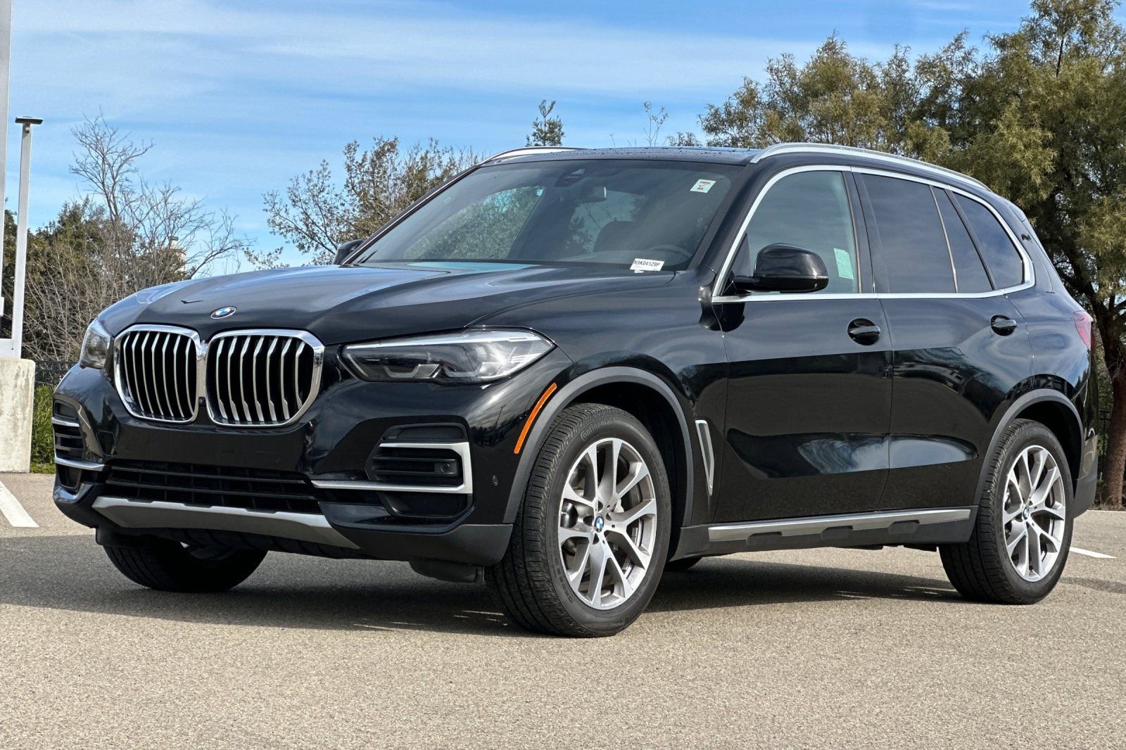 Used 2022 BMW X5 xDrive40i w/ Parking Assistance Package AWD/4WD image 8