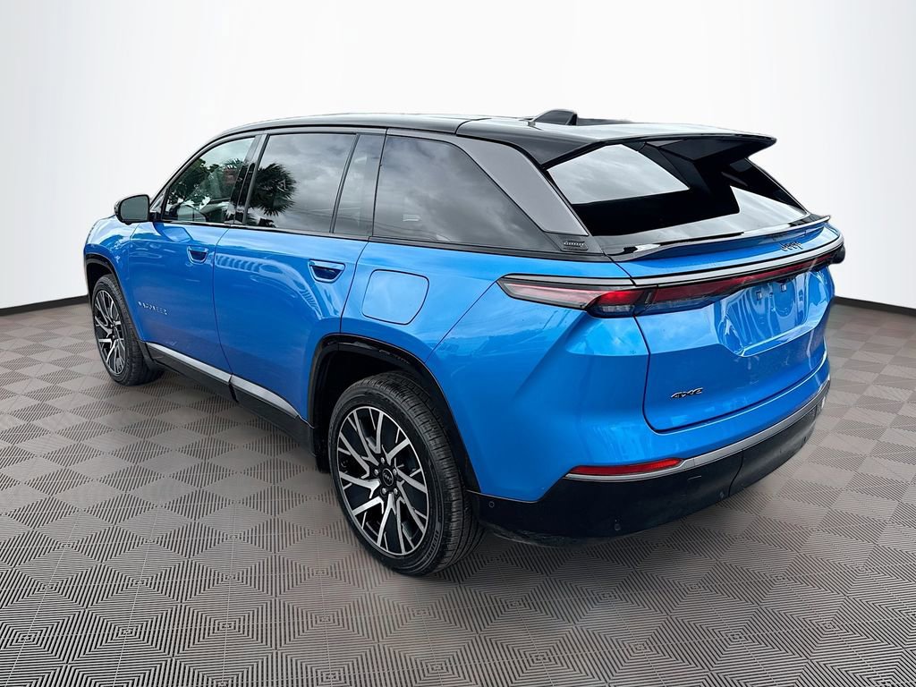 Used 2025 Jeep Wagoneer S Limited AWD/4WD image 8