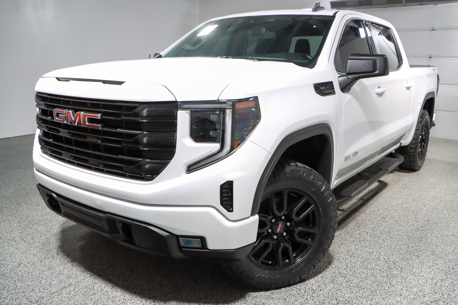 Used 2023 GMC Sierra 1500 Elevation AWD/4WD image 33
