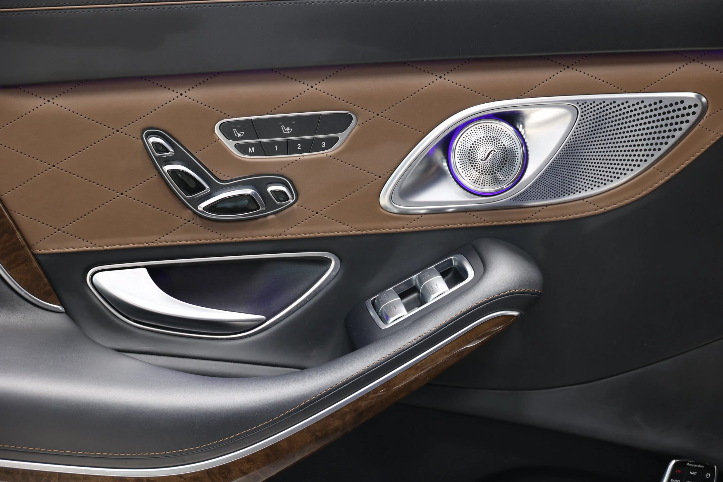 Used 2016 Mercedes-Benz Maybach S 600 image 49