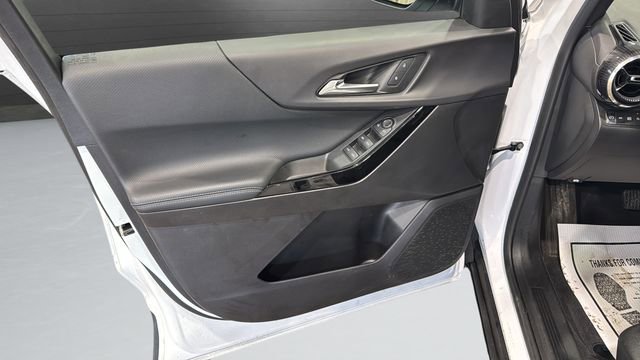 Used 2025 Chevrolet Equinox LT image 36