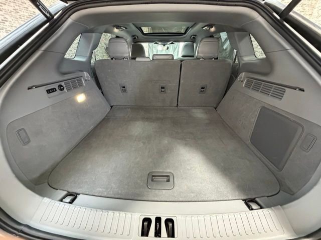 Used 2021 Lincoln Nautilus Reserve image 12