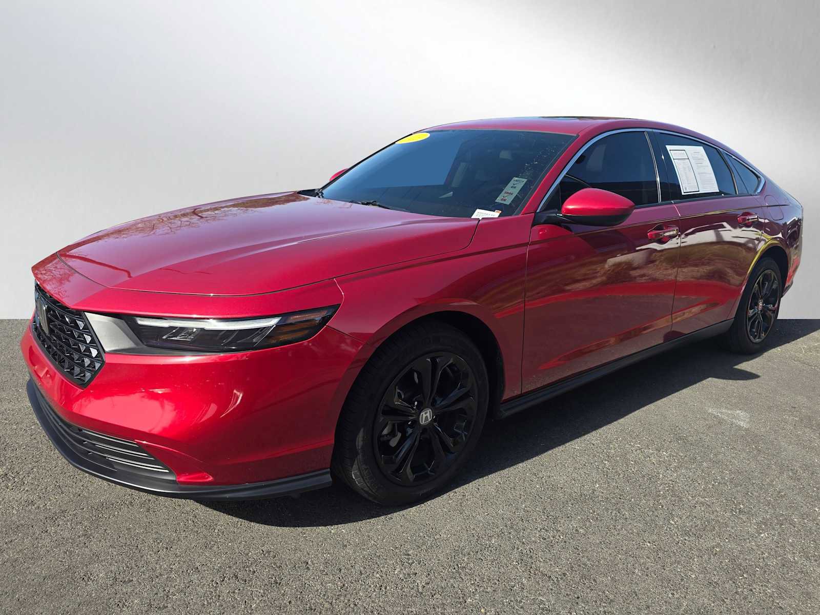 Used 2023 Honda Accord EX image 7