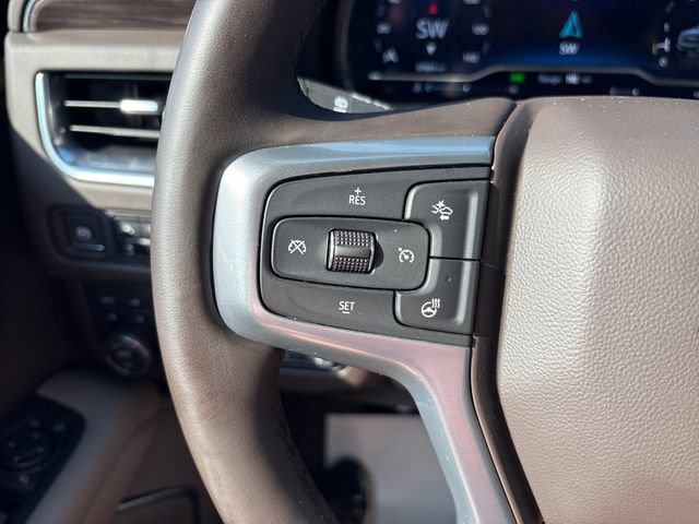 Used 2024 Chevrolet Suburban Z71 w/ Z71 Off-Road Package AWD/4WD image 11