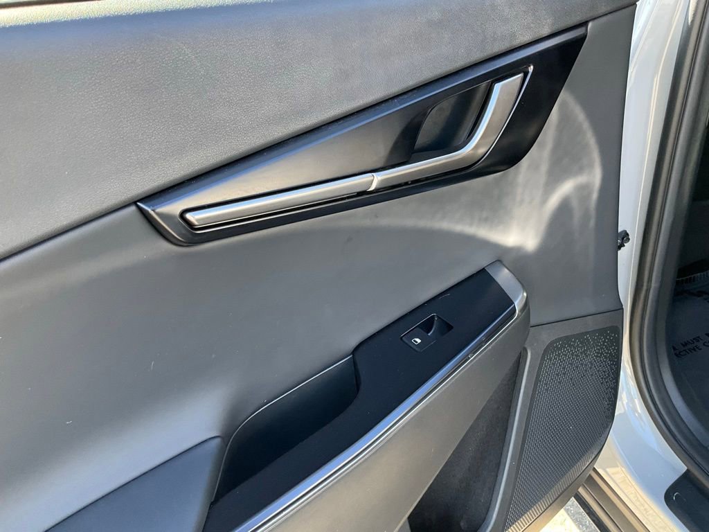 Used 2025 Kia EV6 Light image 33