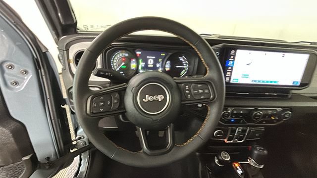 Used 2024 Jeep Wrangler Unlimited w/ Convenience Group AWD/4WD image 13