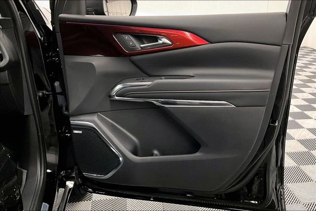 Used 2025 Chevrolet Traverse RS w/ LPO, Floor Liner Package AWD/4WD image 18