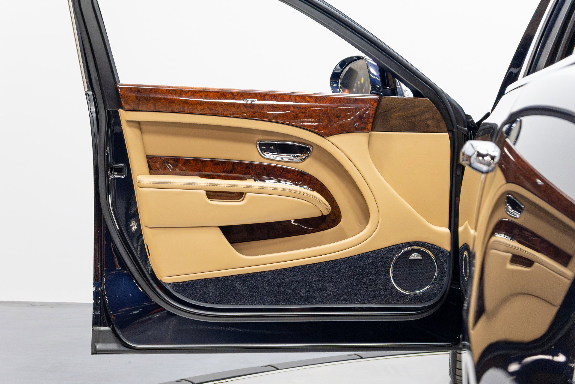 Used 2017 Bentley Mulsanne image 68