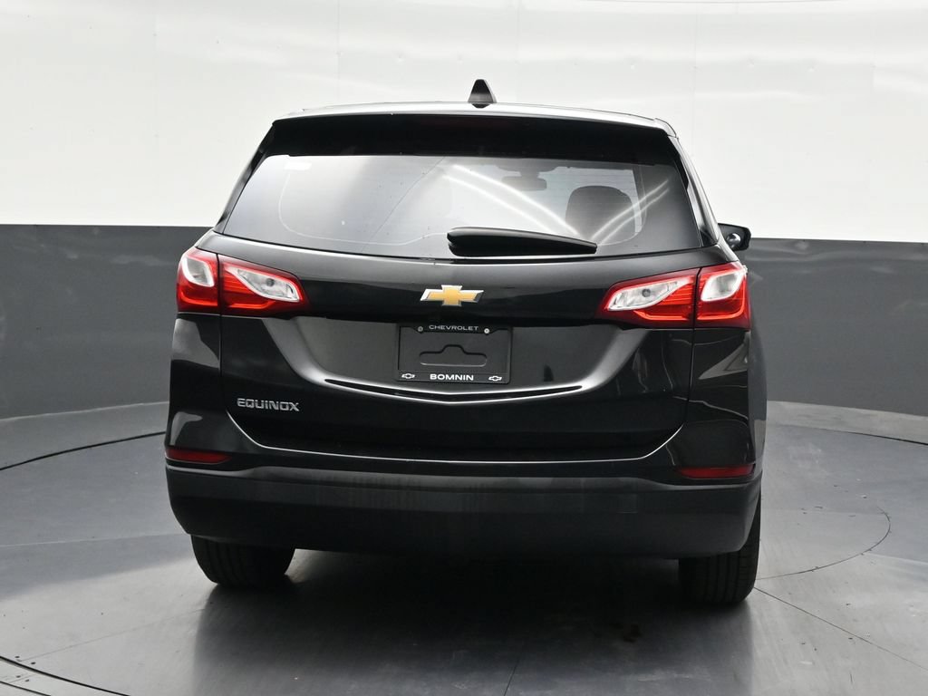Used 2019 Chevrolet Equinox LS FWD image 4