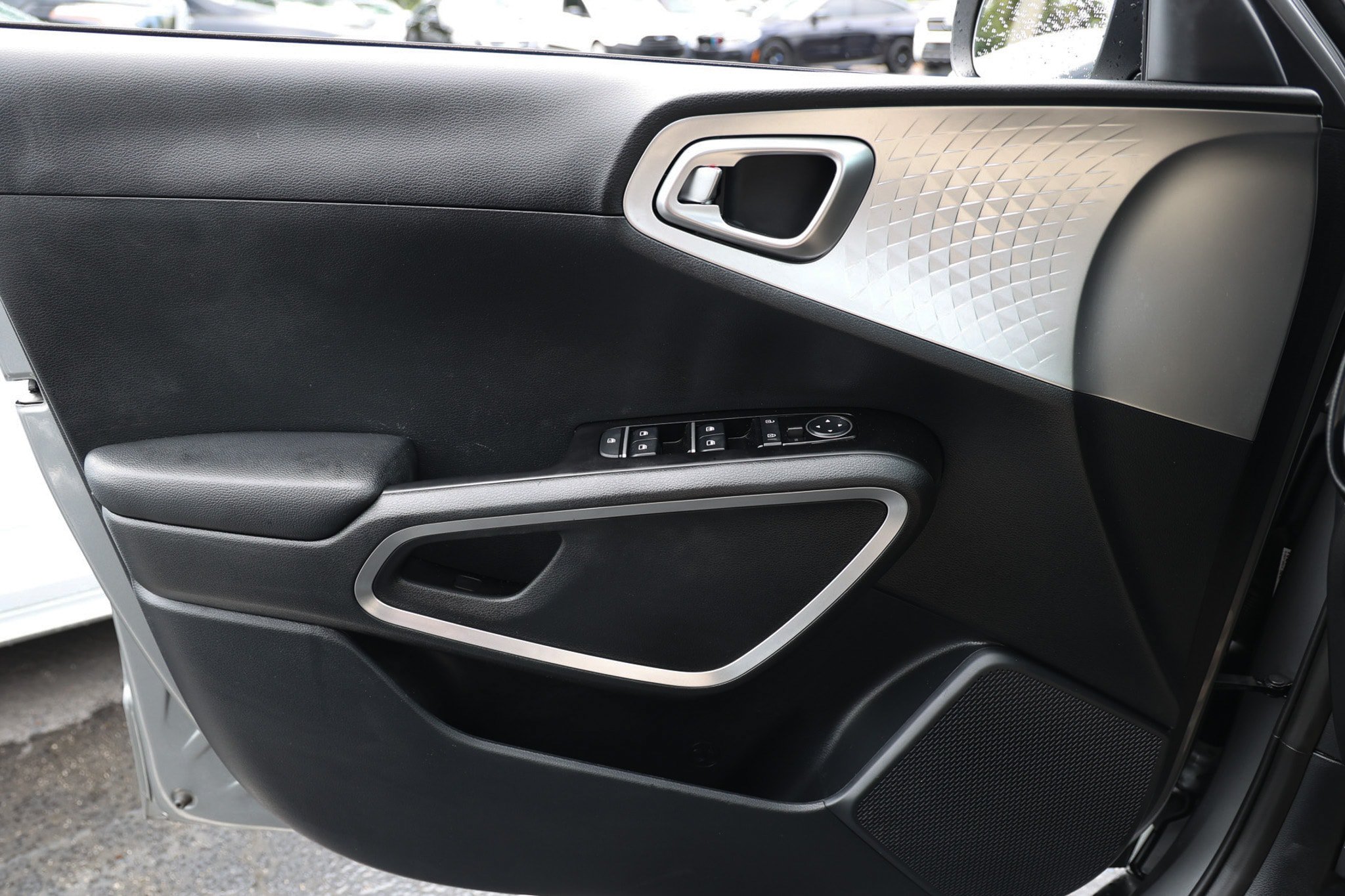 Used 2025 Kia Soul S FWD image 42