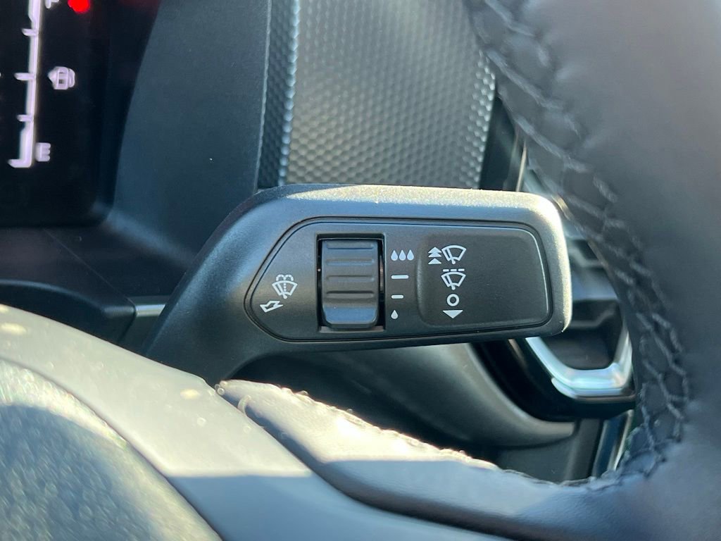 New 2025 Ford Ranger XLT w/ Equipment Group 301A High image 32