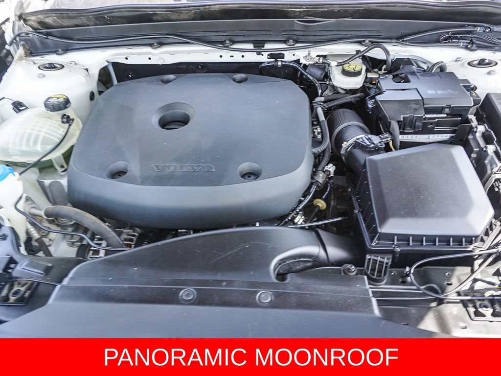 Used 2020 Volvo XC40 T5 Momentum AWD/4WD image 25
