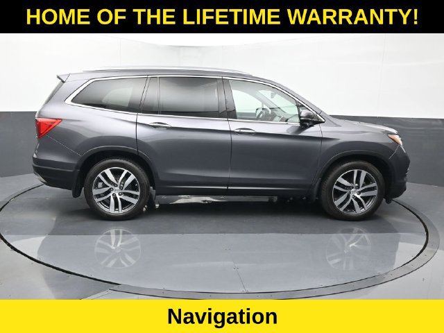 Used 2017 Honda Pilot Touring image 7