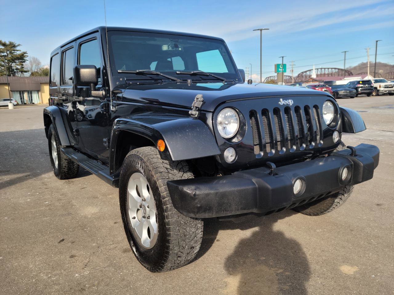 Used 2015 Jeep Wrangler Unlimited Sahara w/ Connectivity Group image 3
