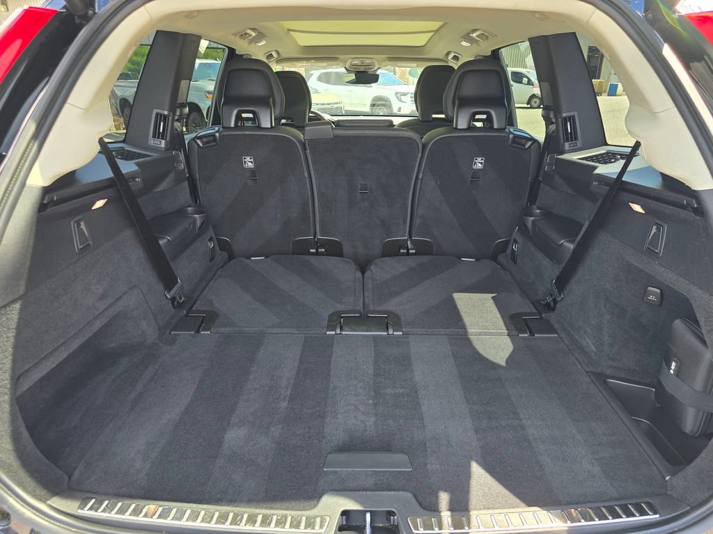 Used 2023 Volvo XC90 B6 Plus w/ Protection Package Premier AWD/4WD image 16