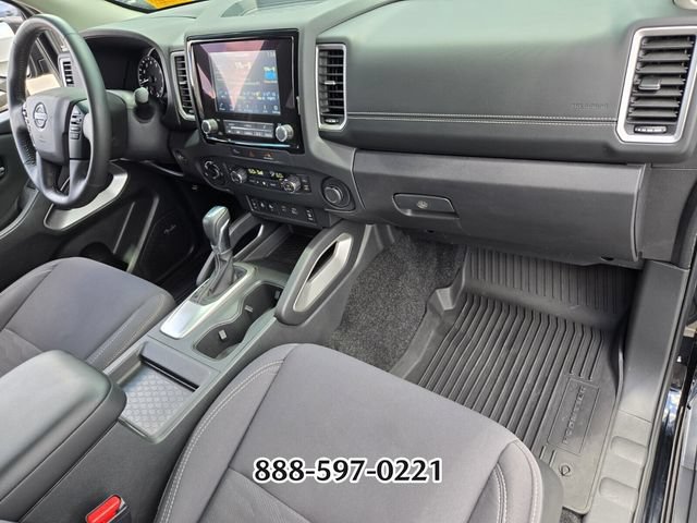 Used 2024 Nissan Frontier SV w/ Hardbody Edition AWD/4WD image 18