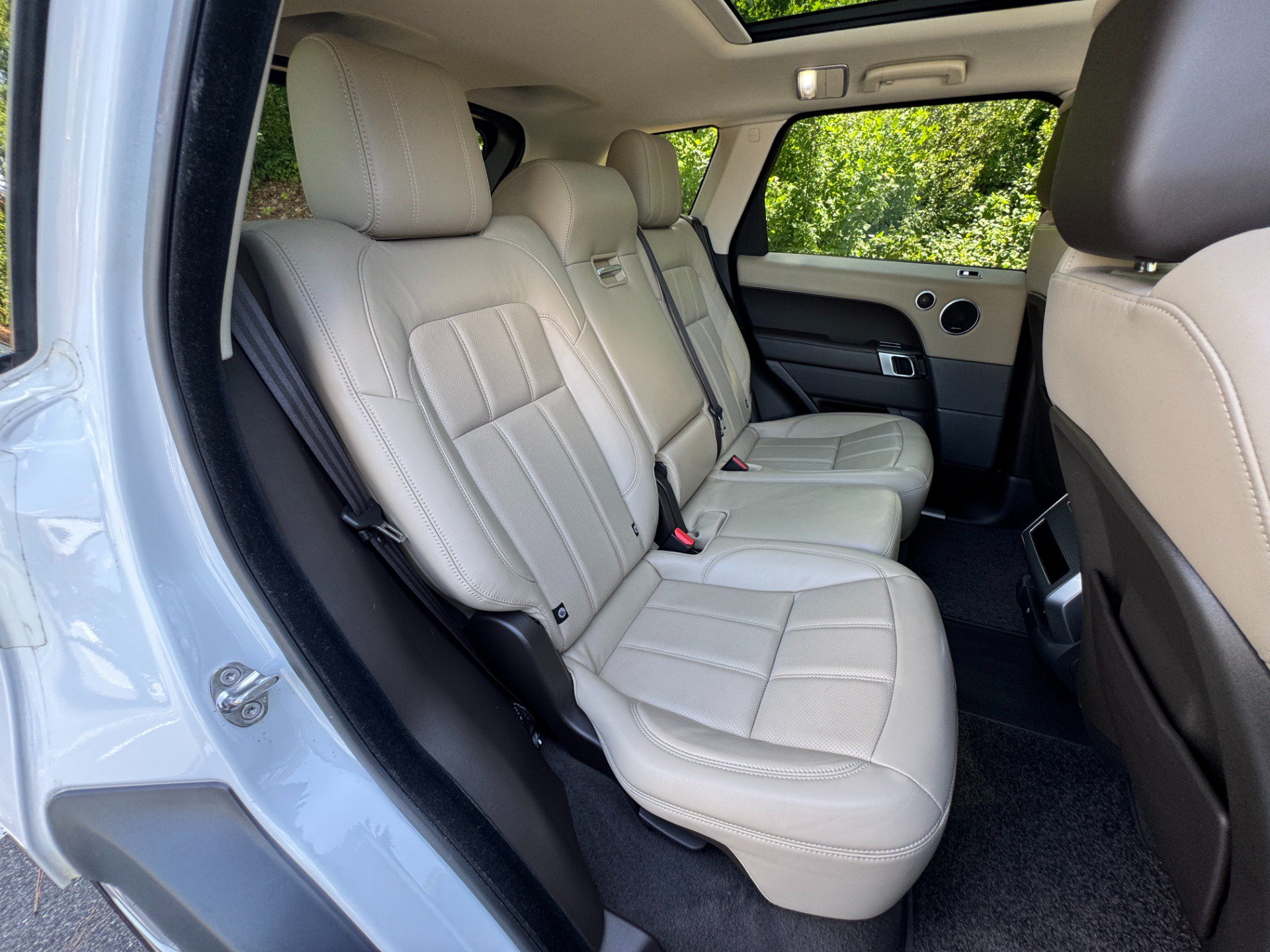Used 2019 Land Rover Range Rover Sport Supercharged AWD/4WD image 71