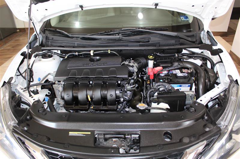 Used 2016 Nissan Sentra SV w/ Driver's Assist Package FWD image 14