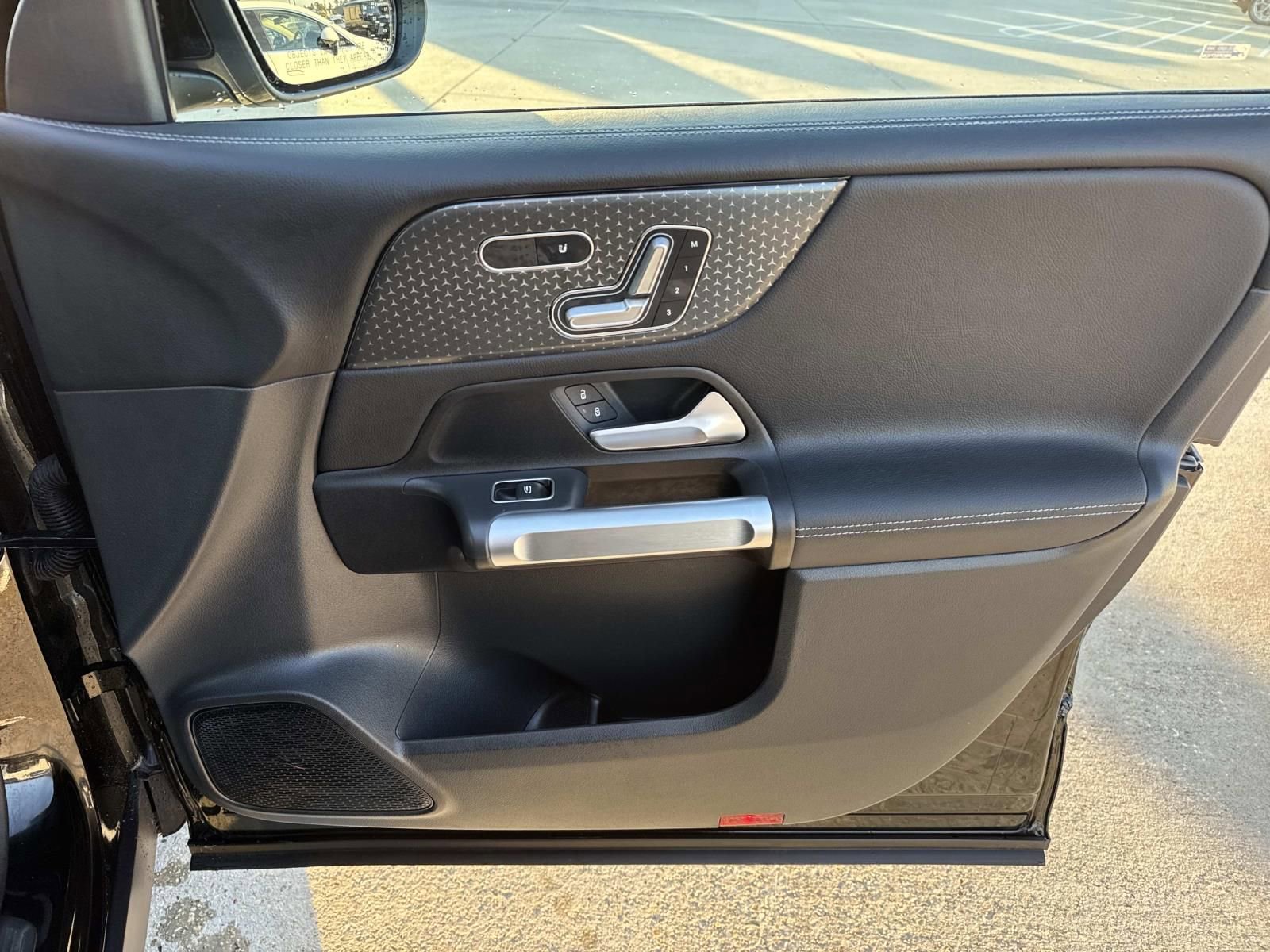 Used 2026 Mercedes-Benz GLB 250 image 14