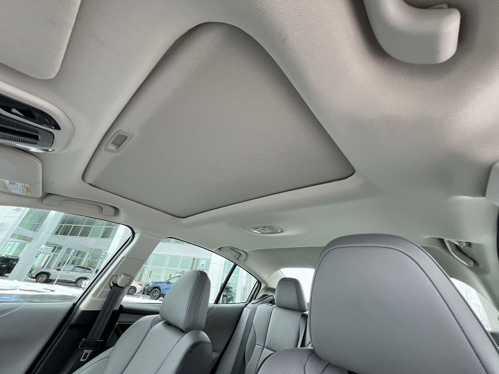 Used 2024 Subaru Legacy Limited image 19