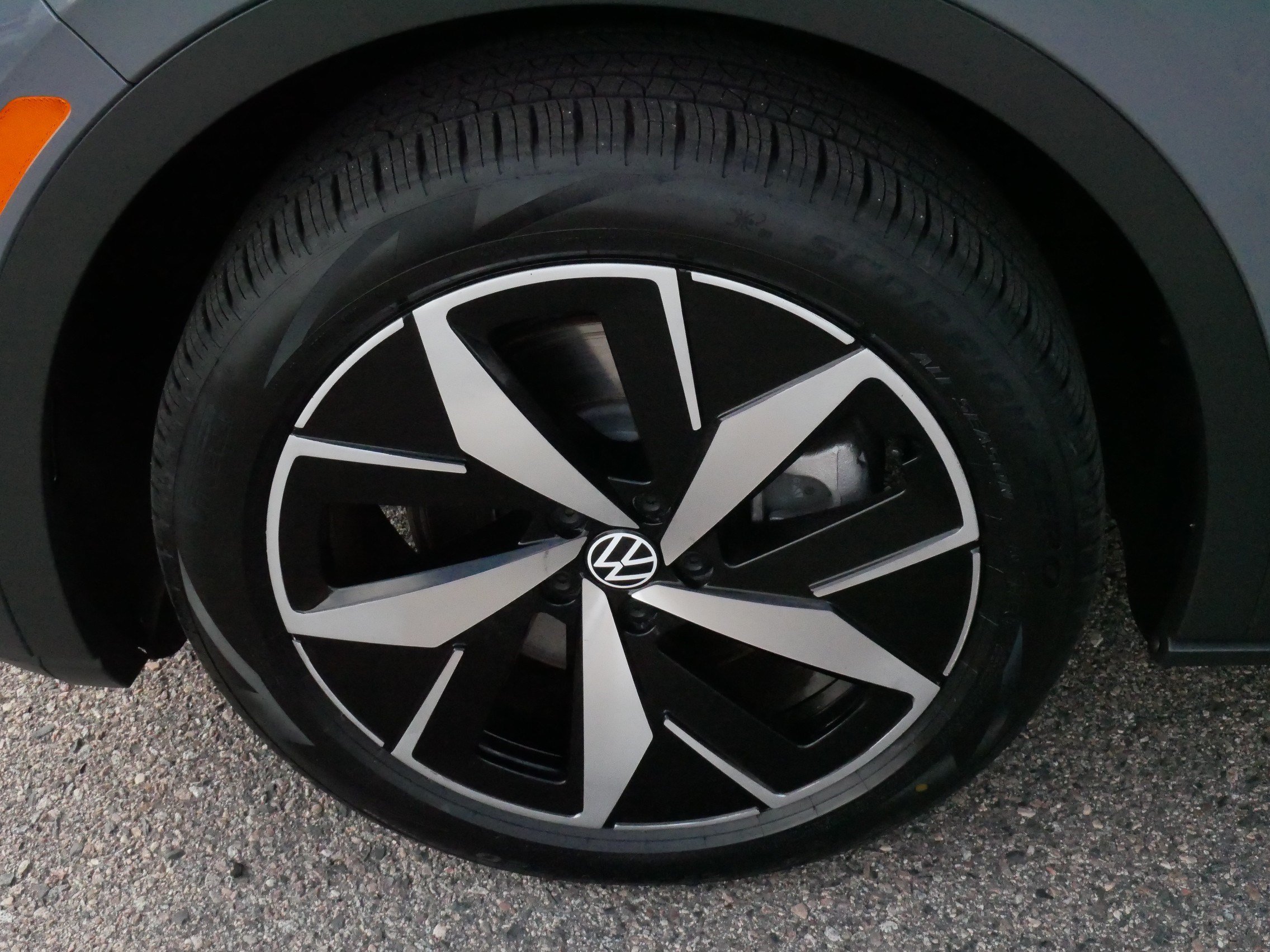 Certified 2023 Volkswagen ID.4 Pro S AWD/4WD image 17