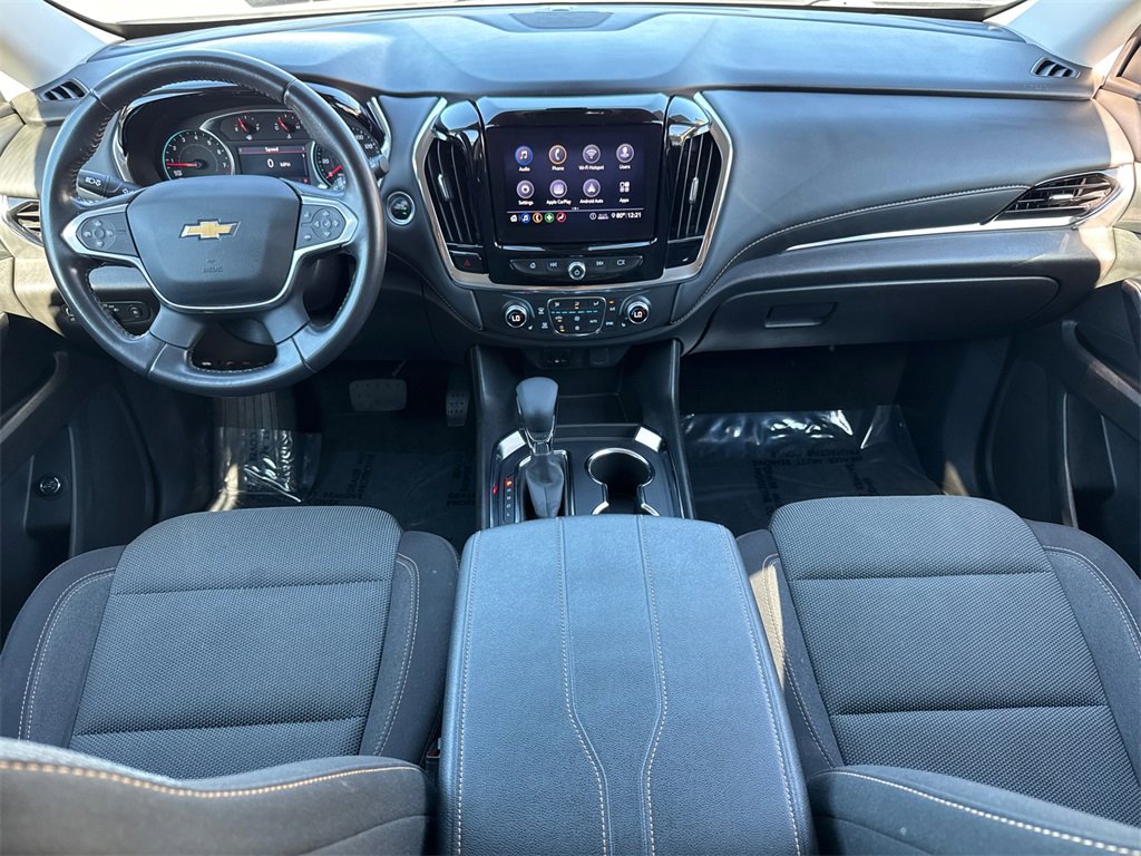 Used 2021 Chevrolet Traverse LT image 21