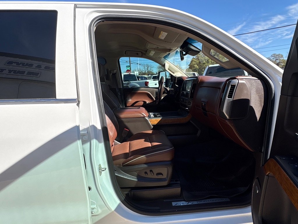 Used 2019 Chevrolet Silverado 3500 High Country w/ Duramax Plus Package image 12