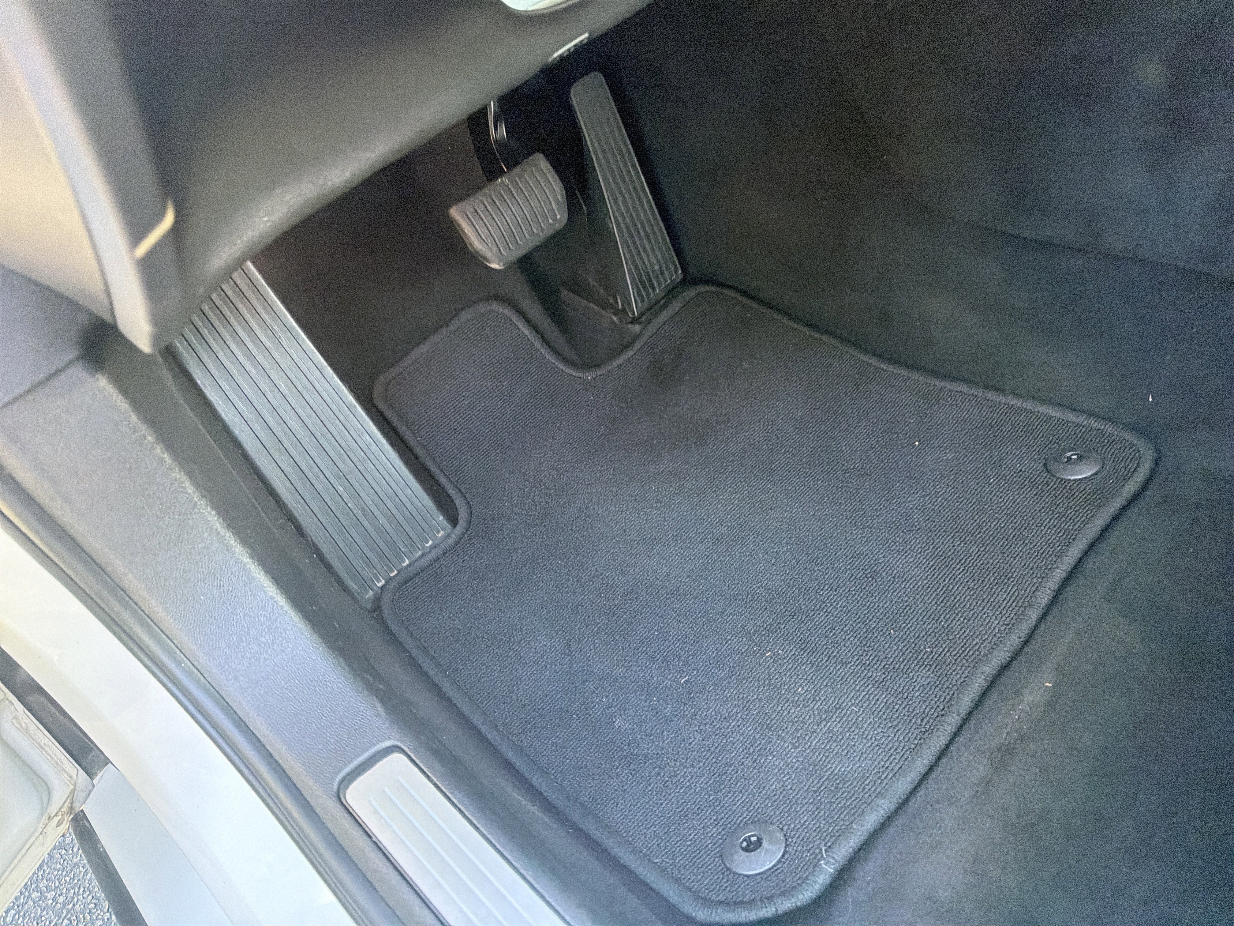 Certified 2024 Volvo S60 B5 Core FWD image 17