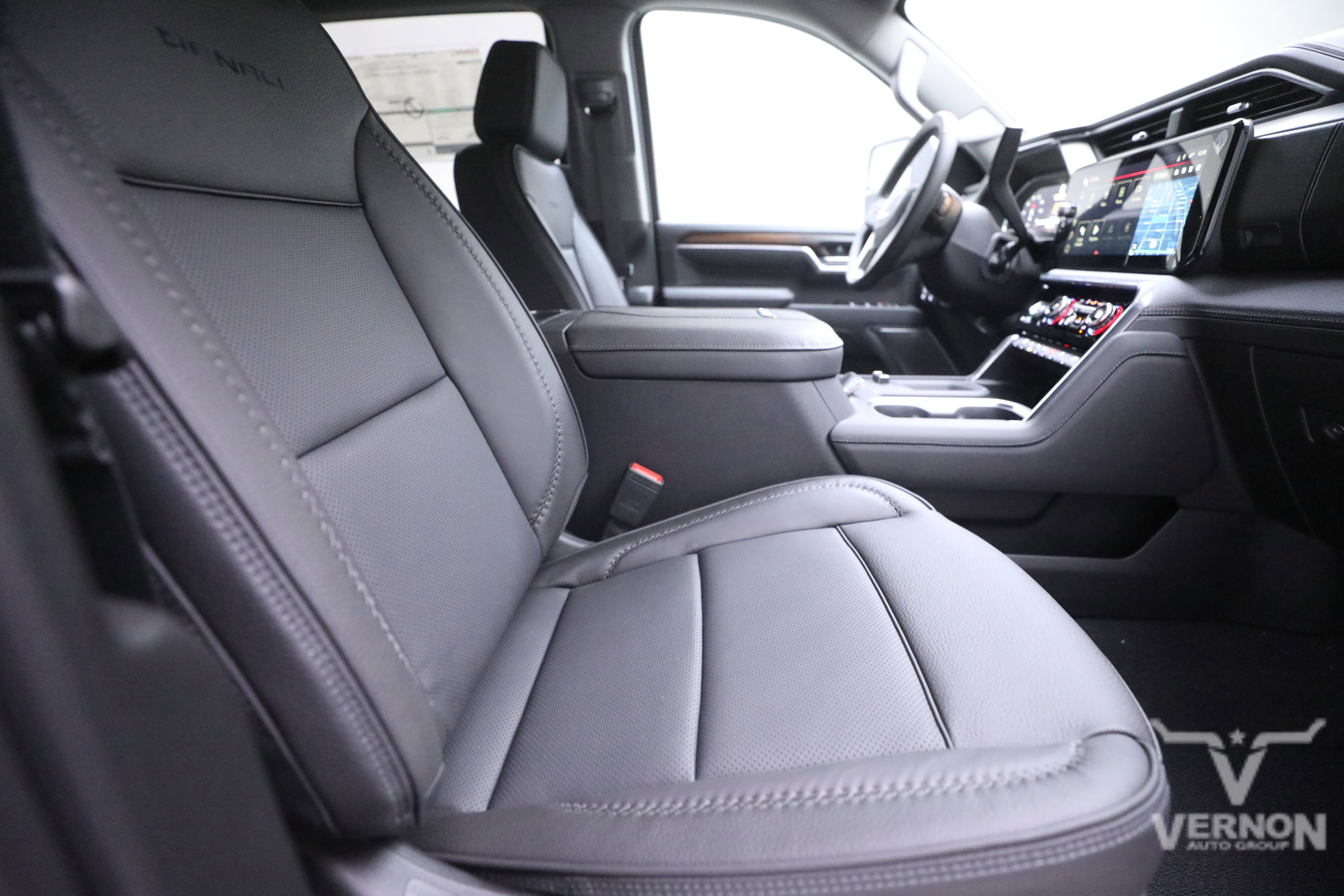 New 2026 GMC Sierra 3500 Denali w/ Technology Package image 11