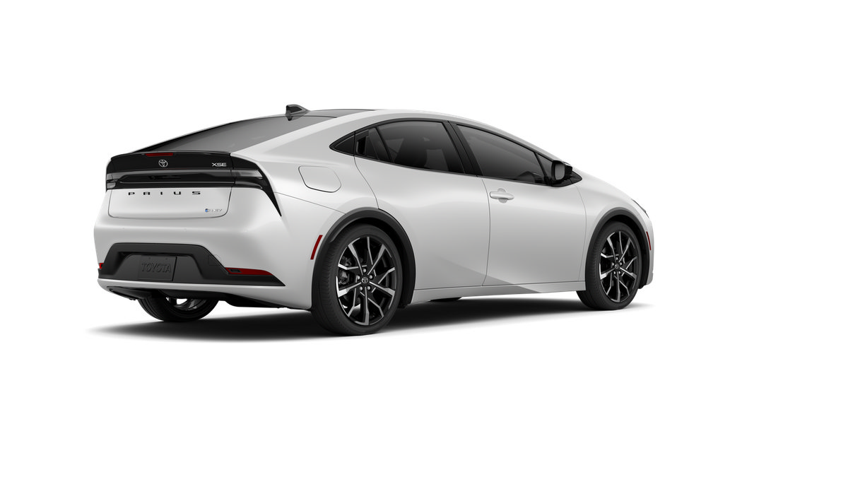 New 2027 Toyota Prius Plug-In Hybrid FWD image 32