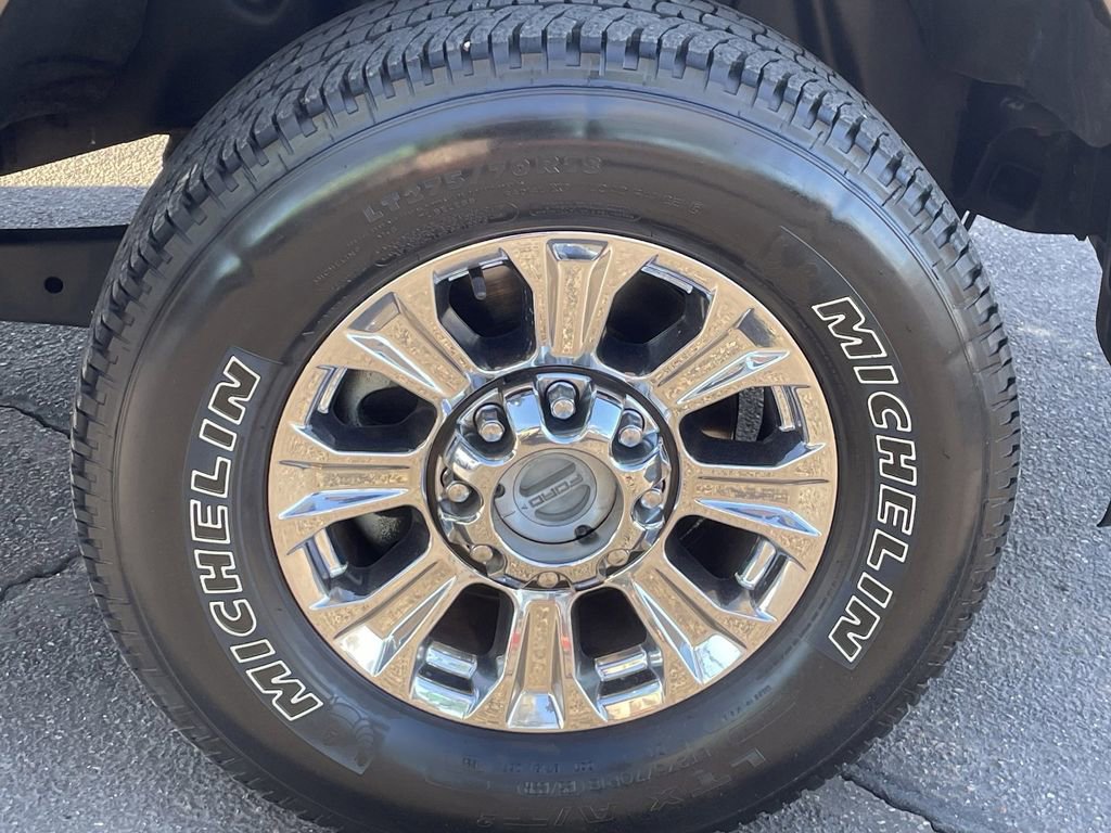 Used 2017 Ford F350 Lariat w/ Lariat Ultimate Package image 9