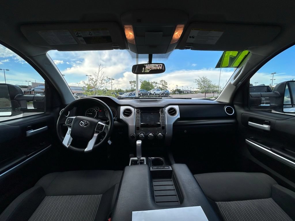Used 2017 Toyota Tundra SR5 w/ SR5 Upgrade Package AWD/4WD image 10