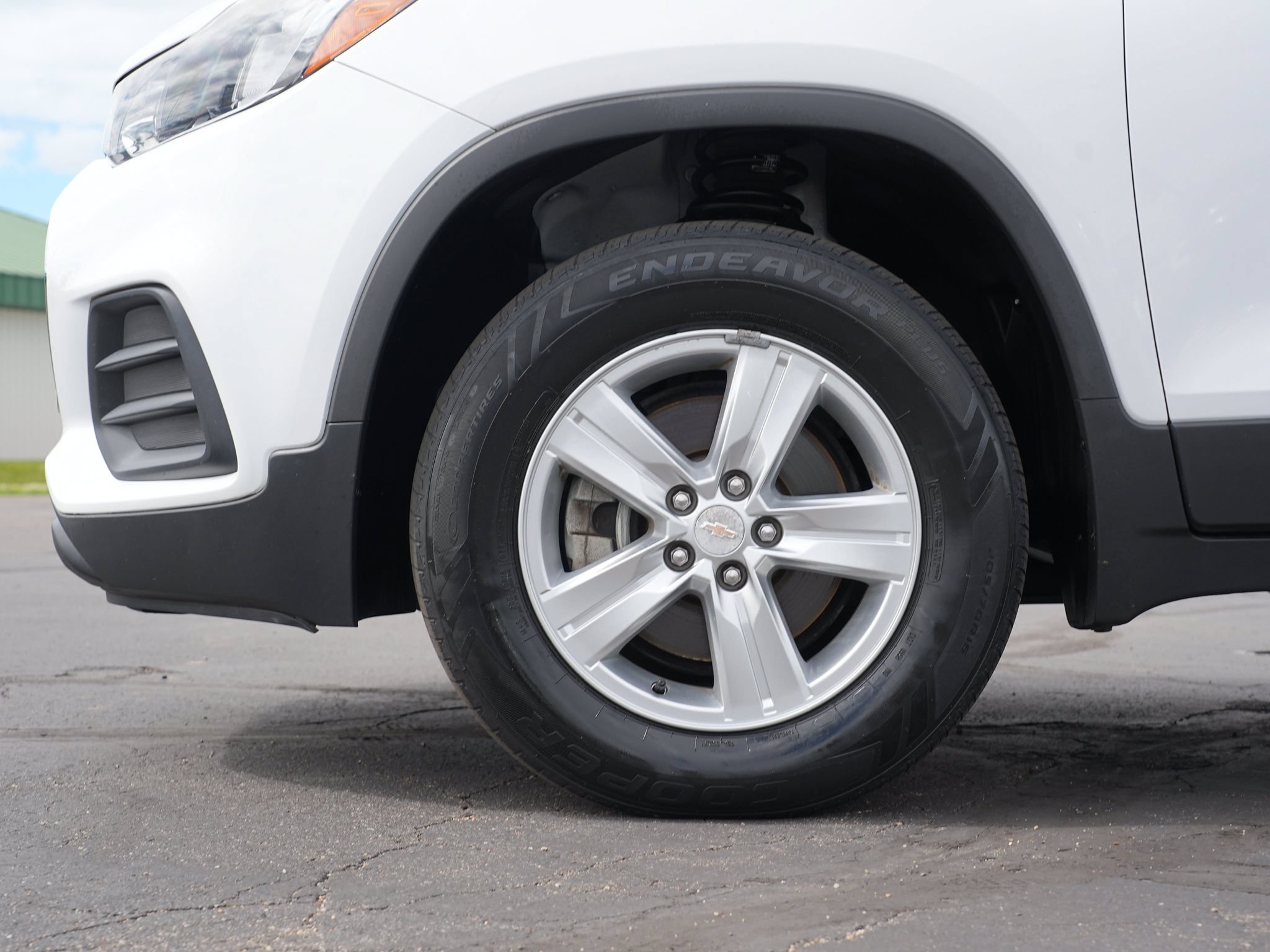 Used 2017 Chevrolet Trax LS w/ Fleet Convenience Package AWD/4WD image 12