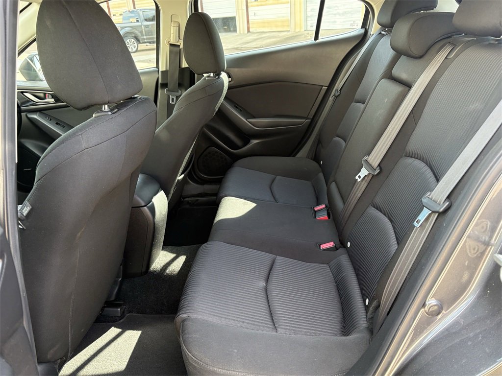 Used 2016 MAZDA MAZDA3 i Touring w/ Popular Equipment Package image 20