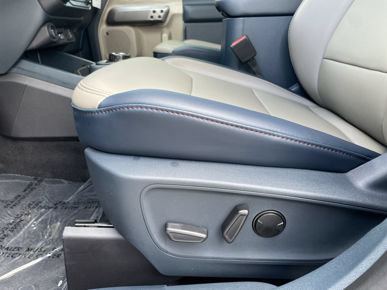 New 2026 Ford Maverick Lariat AWD/4WD image 22