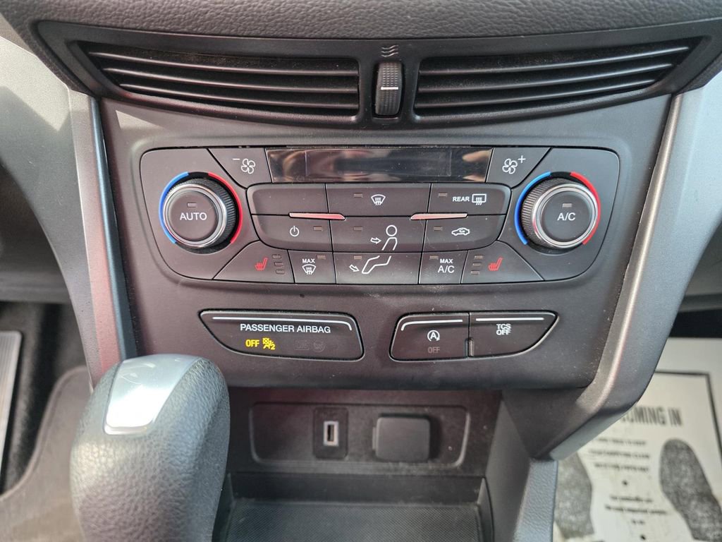 Used 2017 Ford Escape SE w/ SE Cold Weather Package image 20